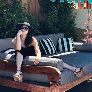 Meet your Posher, Cika